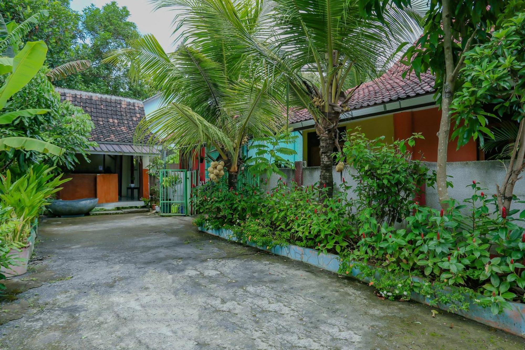 Oyo Life 90301 Hidden Village Uluwatu 金巴兰 外观 照片